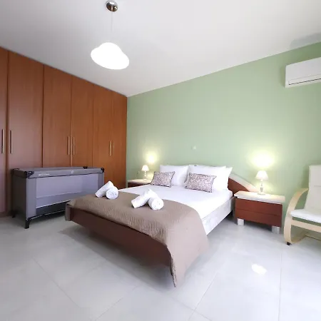 Kronos Villa Pastida